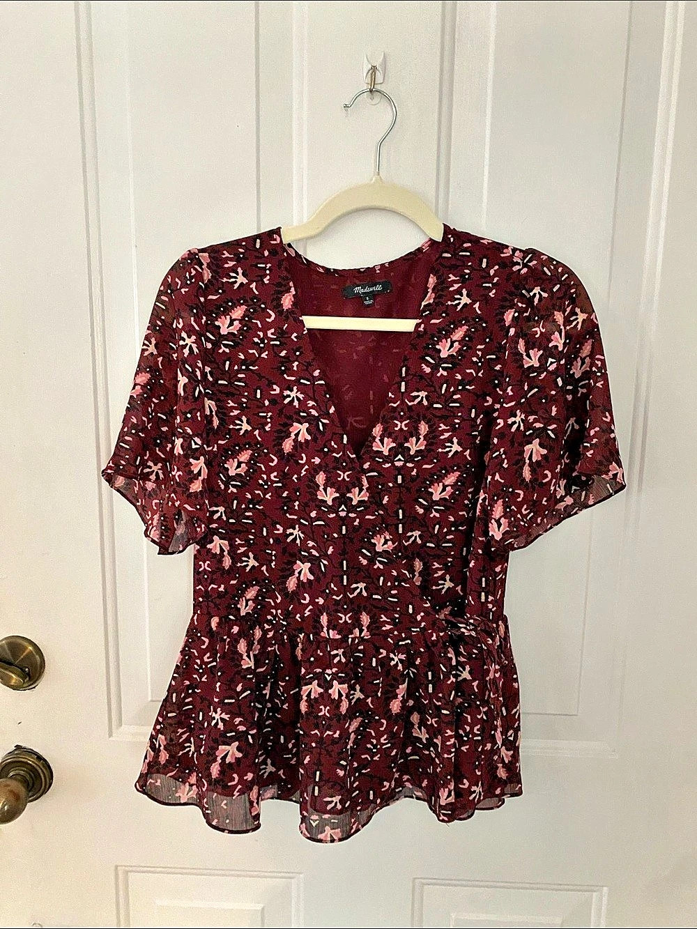 Madewell Short-Sleeve Peplum Top in Floral Burgundy & Pink, Small